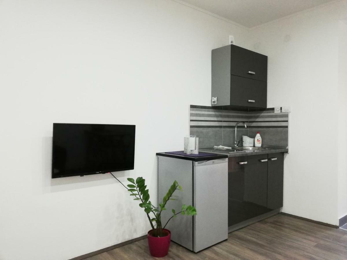 Rooms Jelena Zrenjanin Ngoại thất bức ảnh
